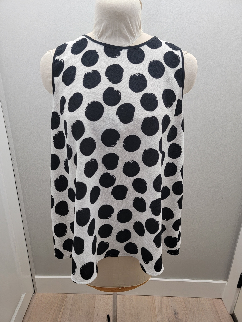 Alice & You Black and White Polka Dot Sleeveless Tank